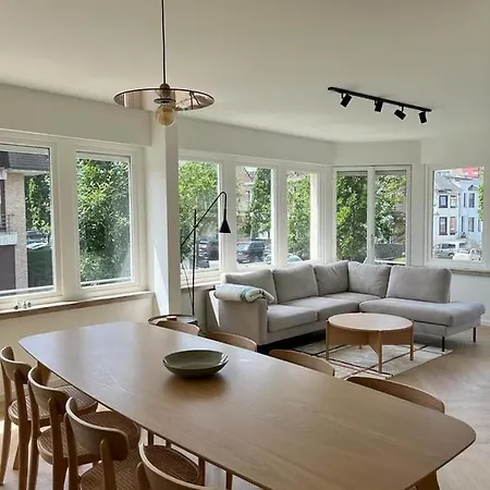 Familieappartement Met Tuin In * De Panne