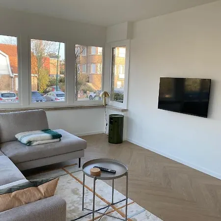 Apartman Familieappartement Met Tuin In